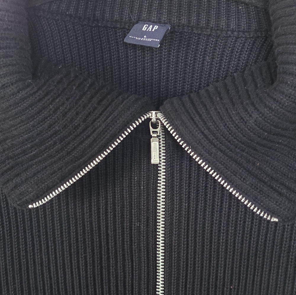 GAP Men's Ribbed Black Zip-Up Sweater